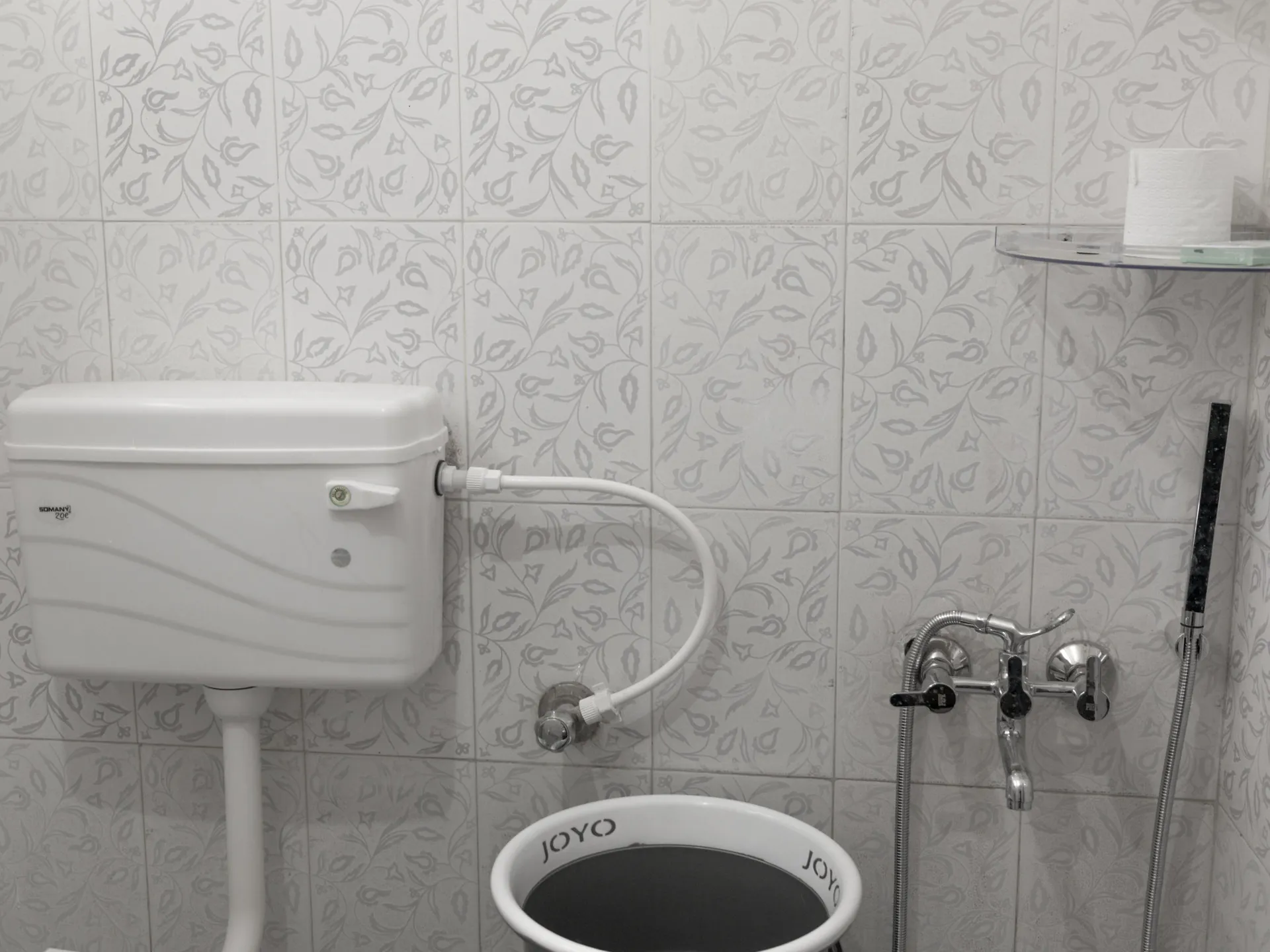 French Window Suite Bathroom 1