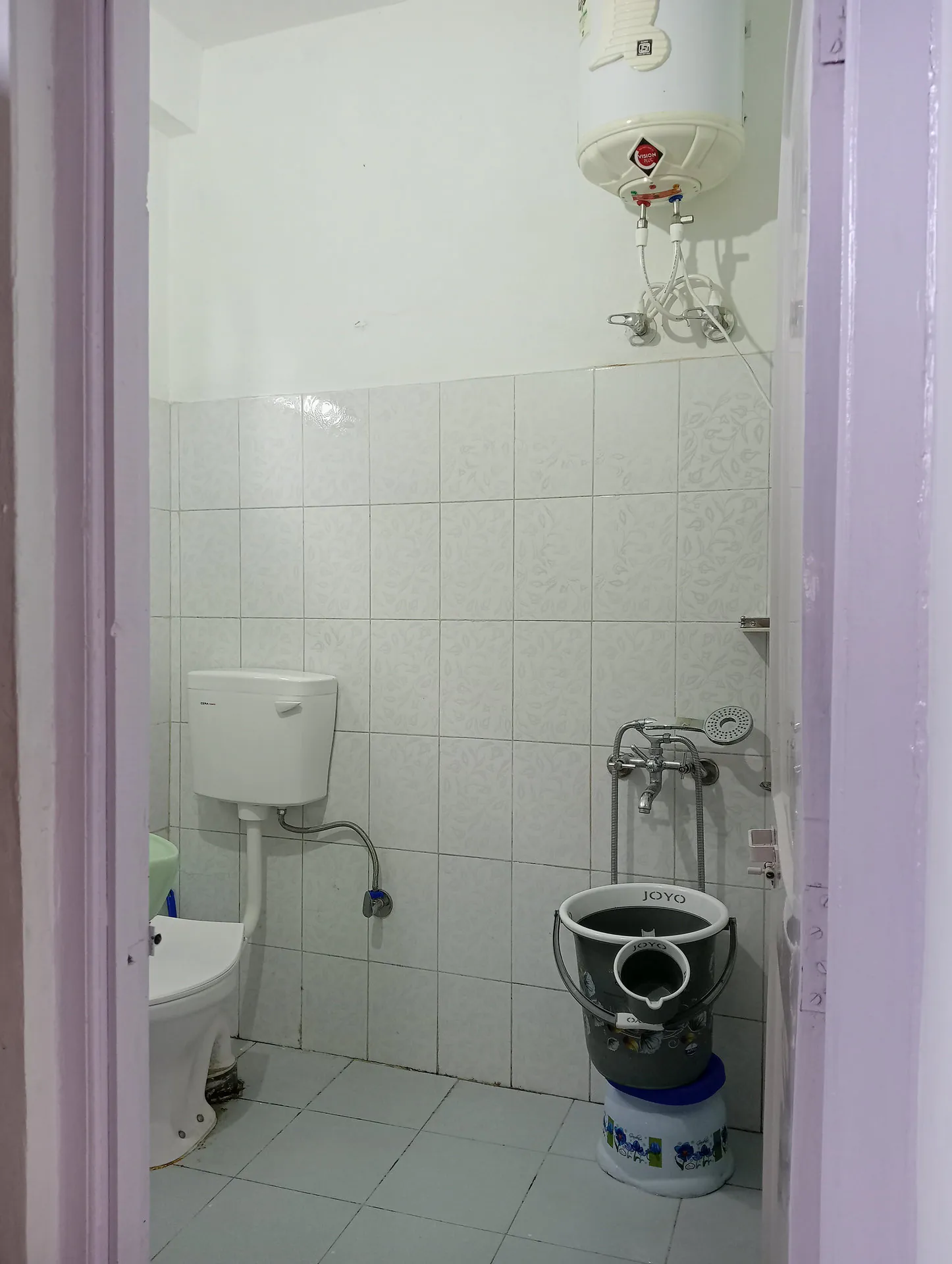 French Window Suite Bathroom 2