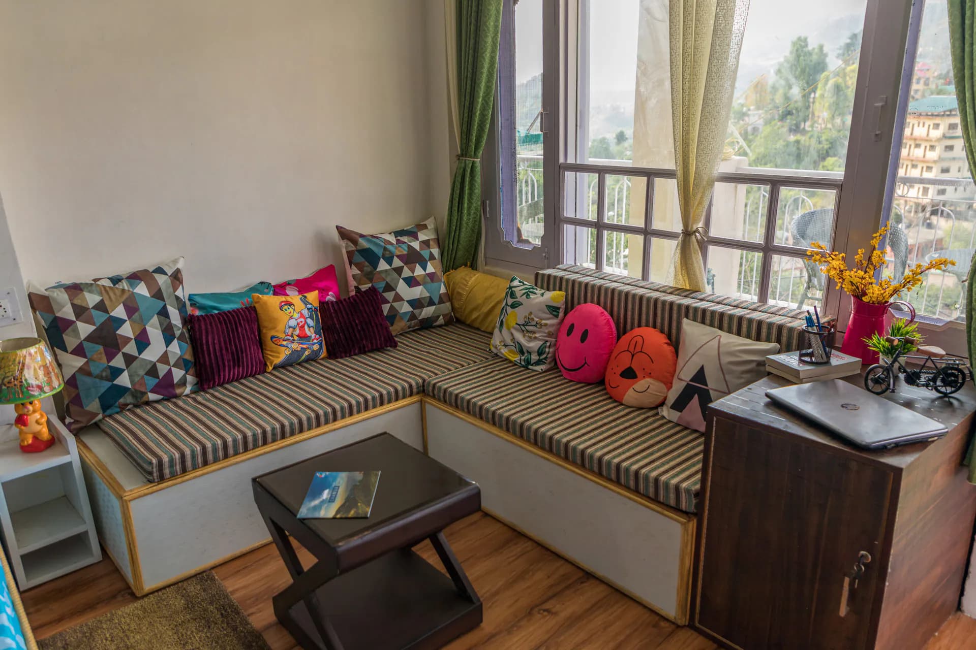 Bachpan Studio Lounge Sofabed