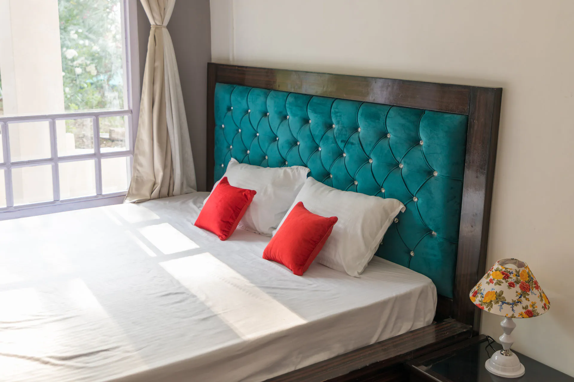 Bedroom with Garden View 1