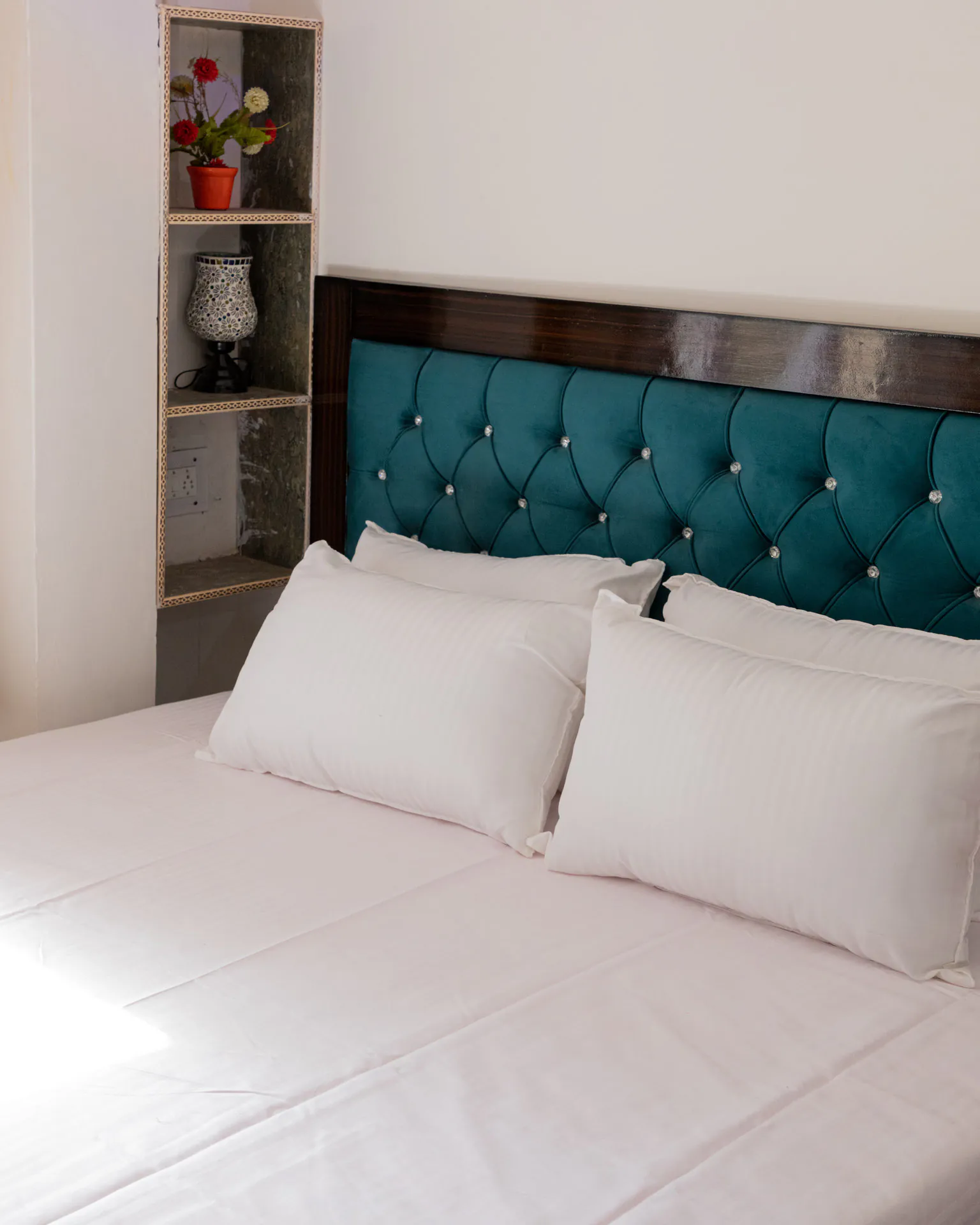 Cozy Suite Bedroom Lighting 2