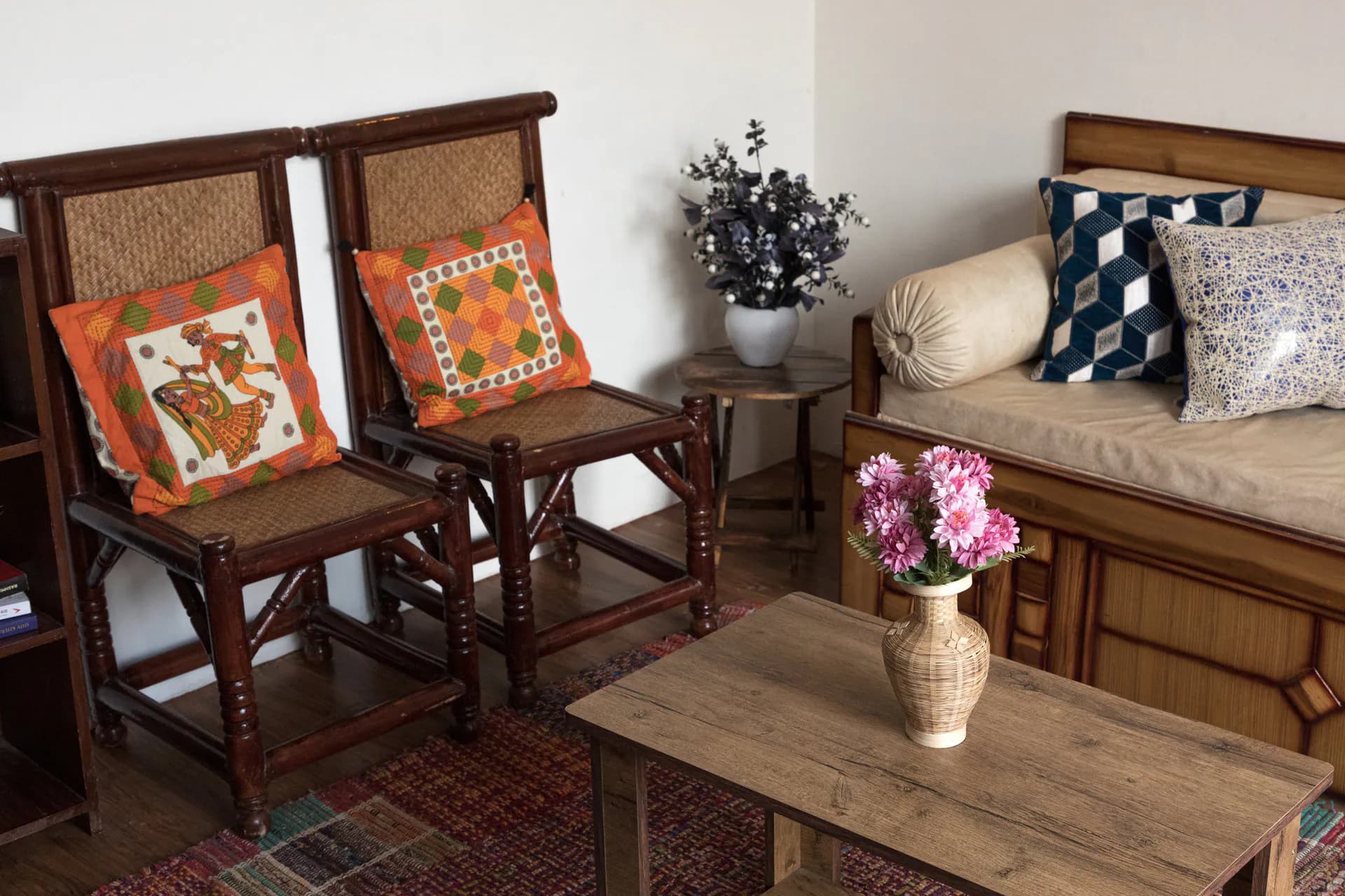 Cozy Suite Living Room Seating