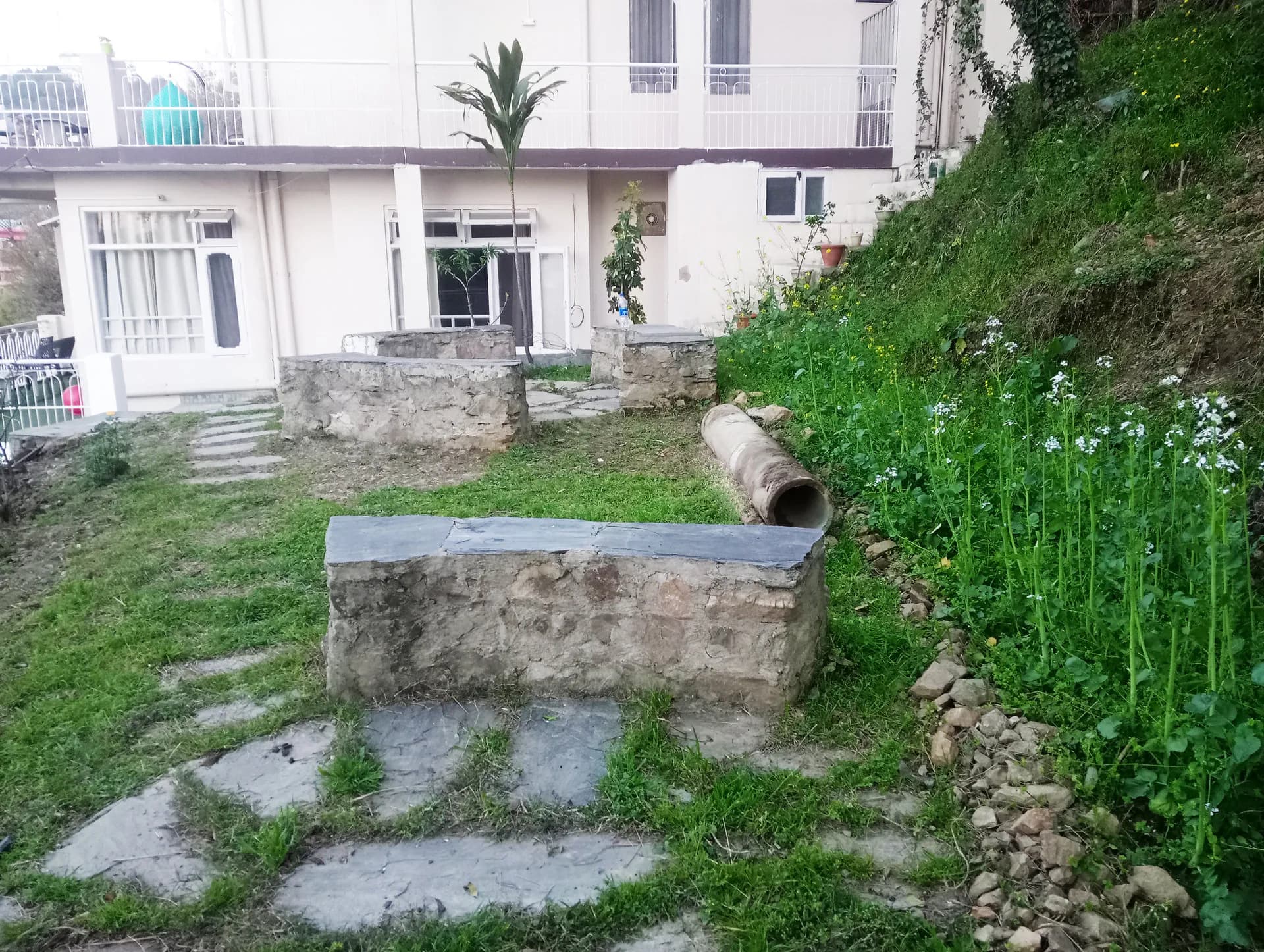 Garden View Suite Himachali Fire Pit
