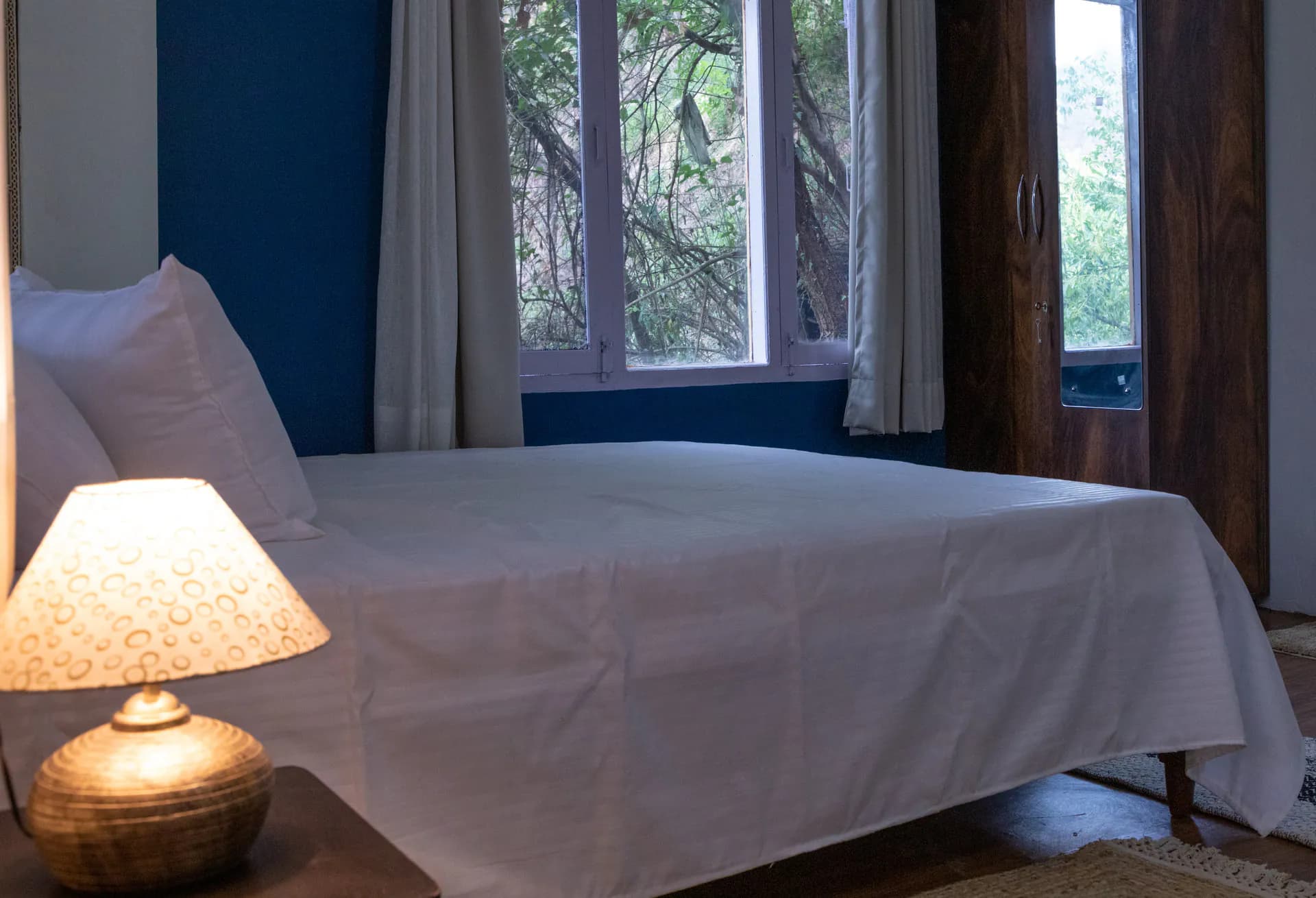 Jute Suite Bedroom Mountain View 2