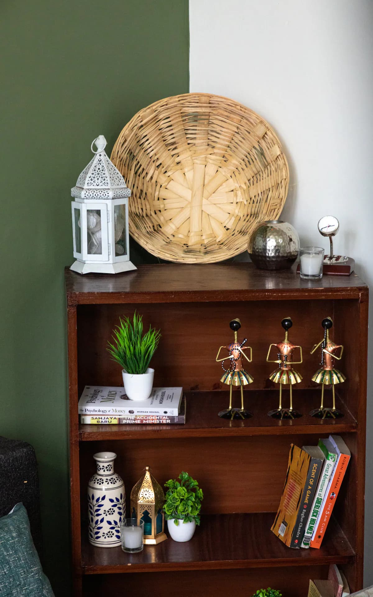 Jute Suite Bookshelf Corner