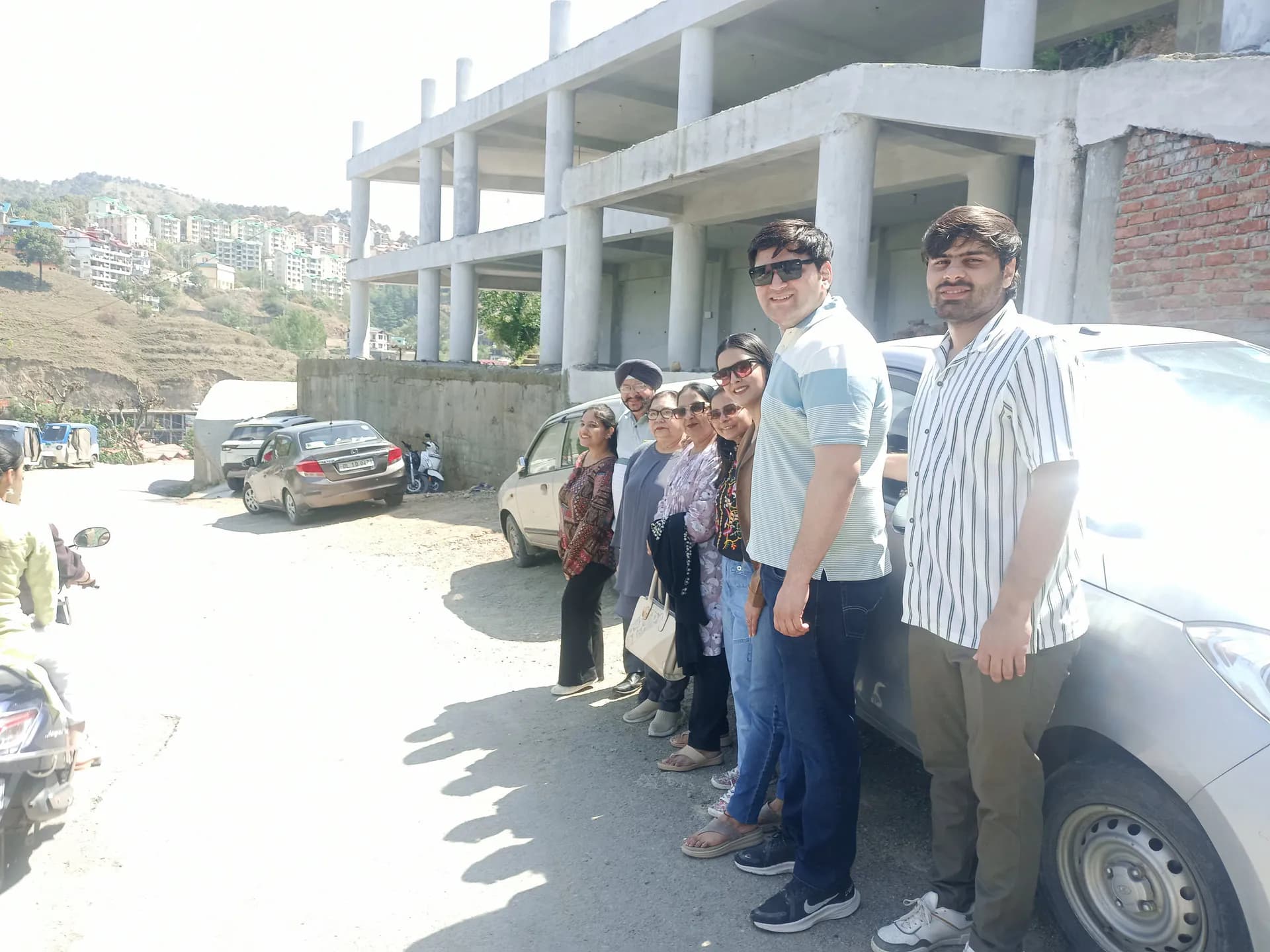 Safe Guest Parking Mohija Homestay