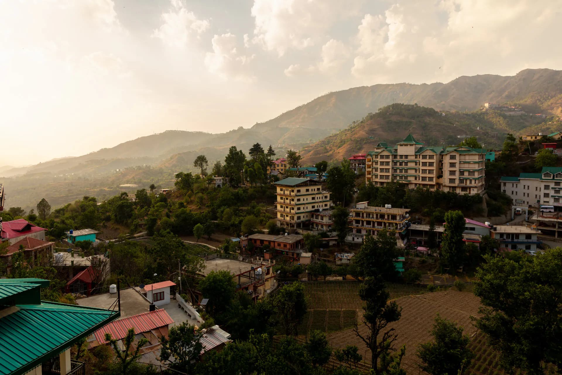 Scenic Mountain View Kandaghat Hills 5
