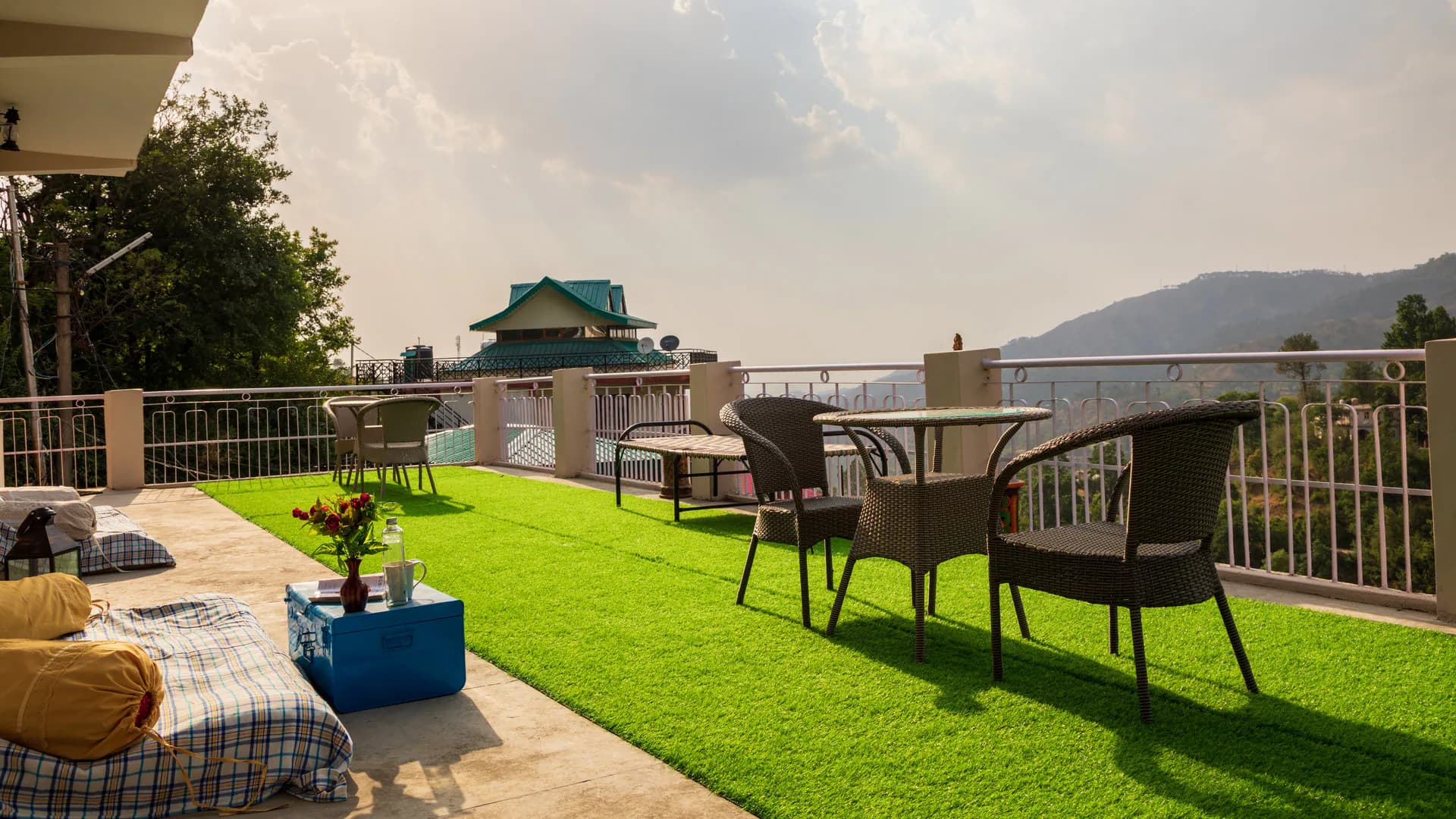 Terrace Seating Mountain Horizon 5