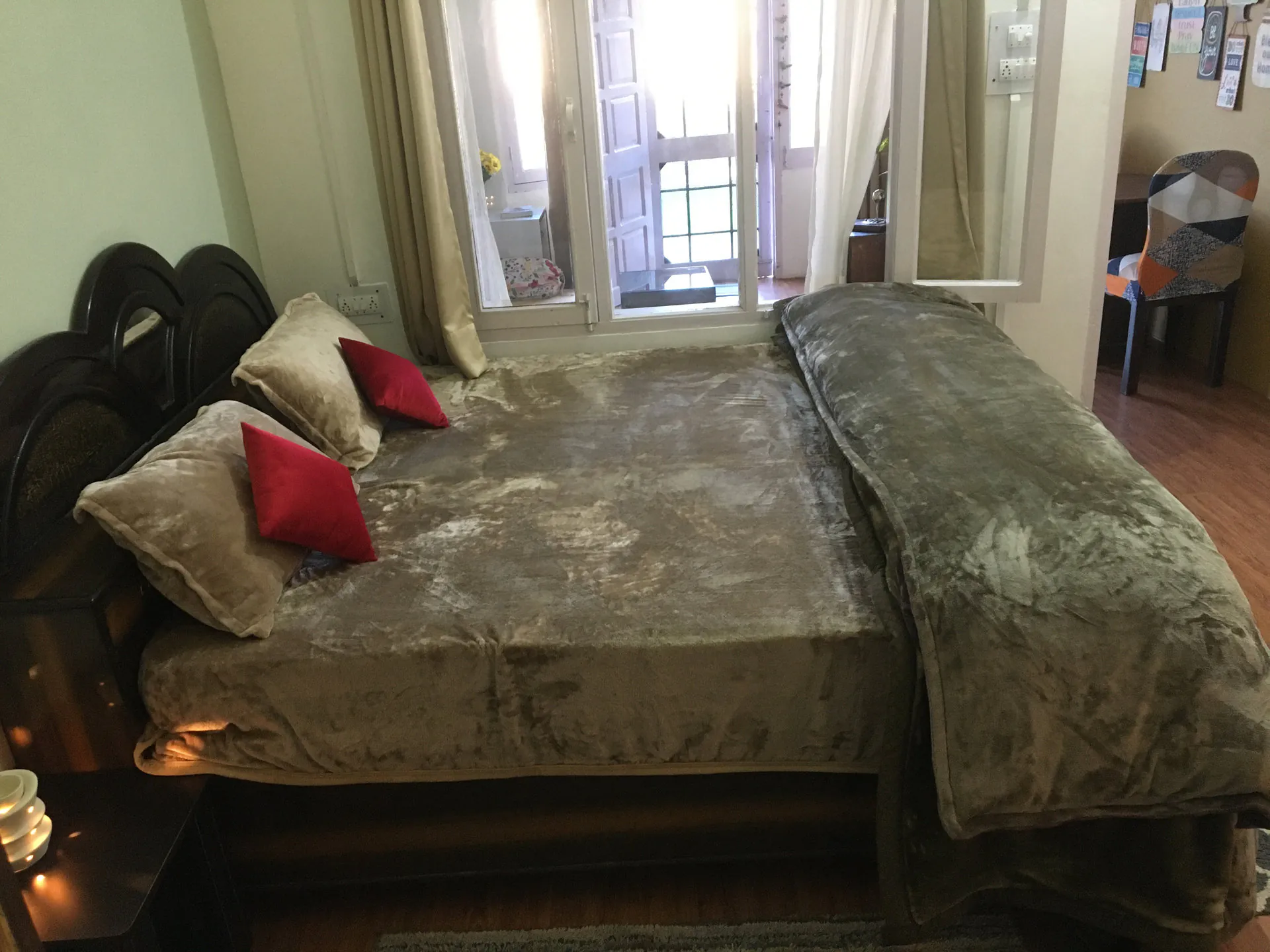 Vibrant Suite King Size Bedroom 4