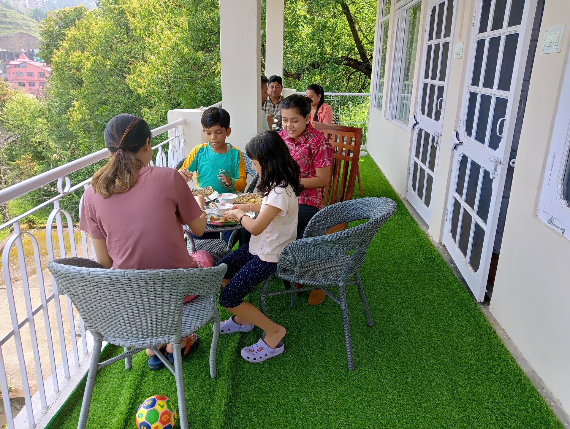 Terrace Dining Mountain View Kandaghat 8